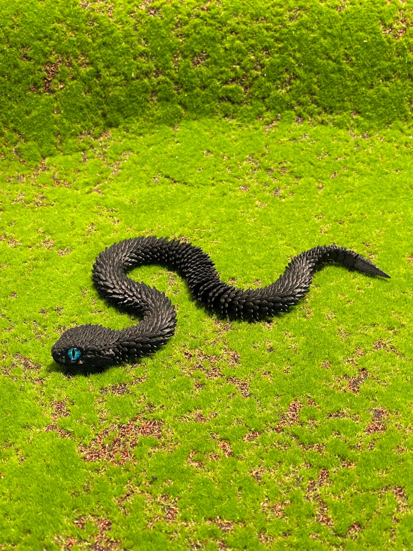 Flexible snake toy