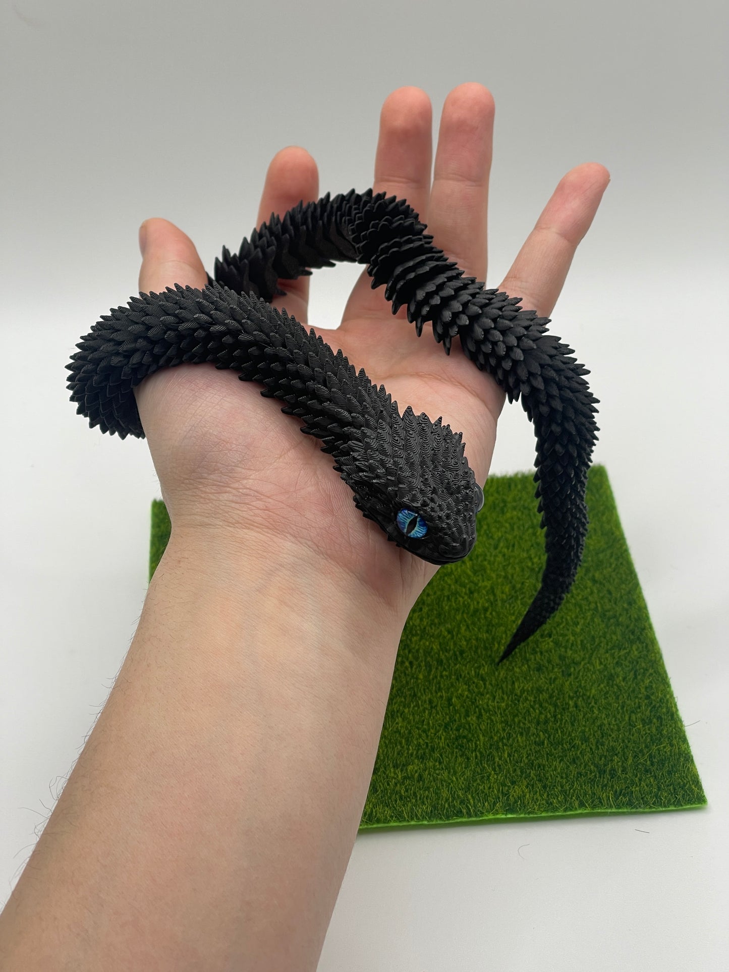 Flexible snake toy